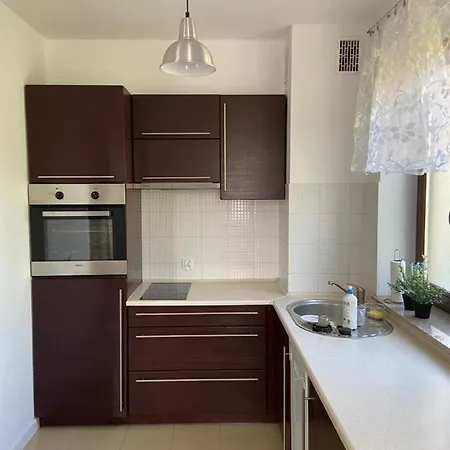 Invikta Garden Apartment With Private Parking Daire *
